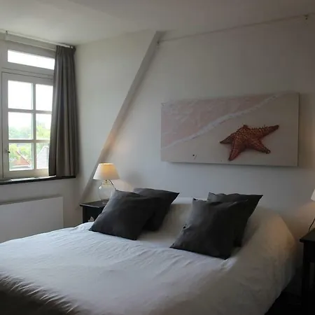 Fantastic Loft For 9 People 바세나르