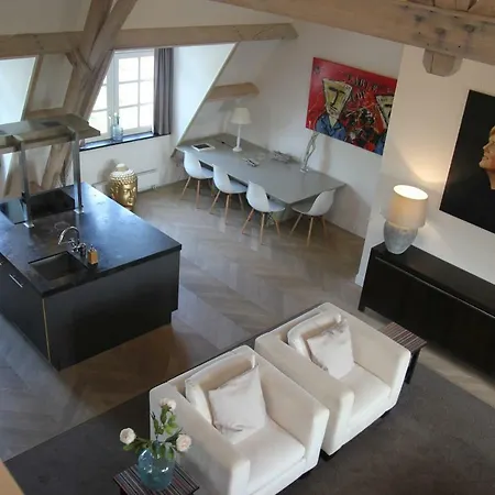 Fantastic Loft For 9 People * 바세나르