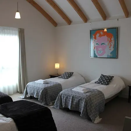 Fantastic Loft For 9 People * 바세나르